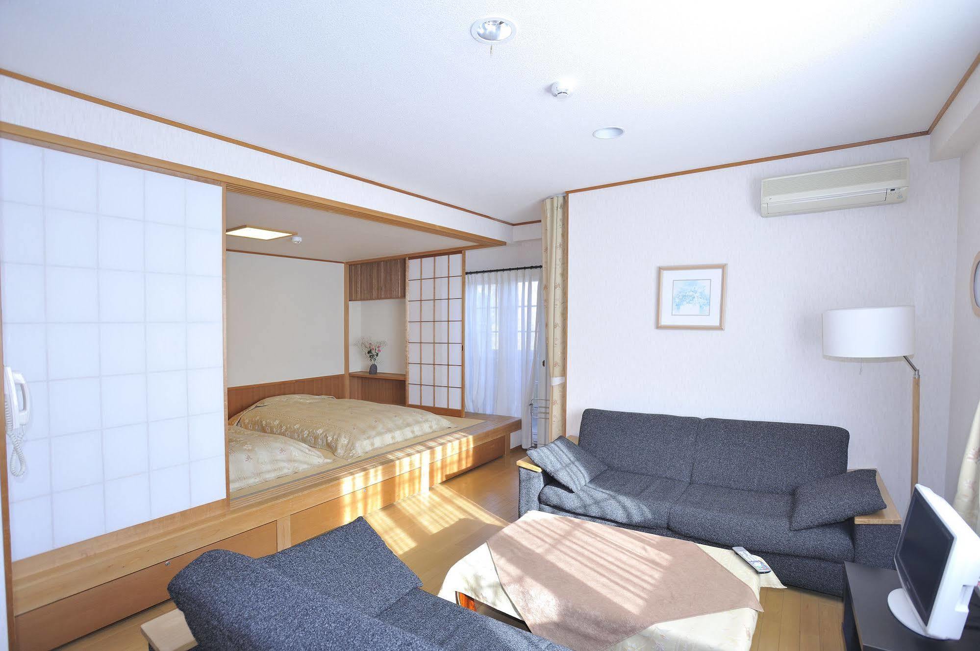 Hotel Chobo Sanso Yugawara Extérieur photo